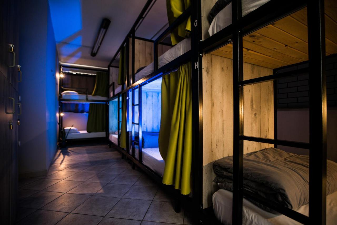 Bedway Athens Hostel ภายนอก รูปภาพ