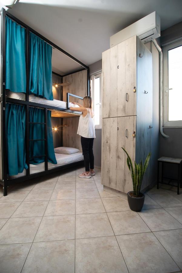 Bedway Athens Hostel ภายนอก รูปภาพ