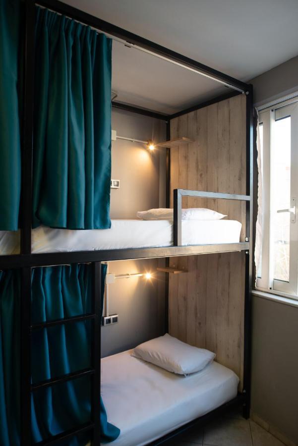 Bedway Athens Hostel ภายนอก รูปภาพ