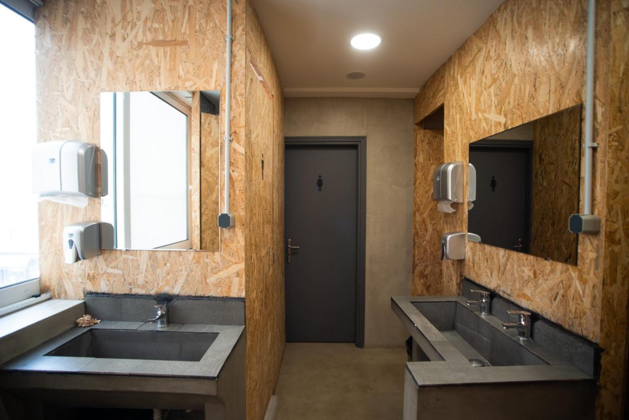 Bedway Athens Hostel ภายนอก รูปภาพ