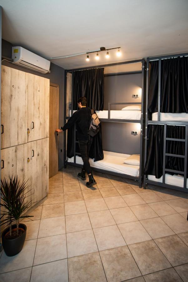 Bedway Athens Hostel ภายนอก รูปภาพ